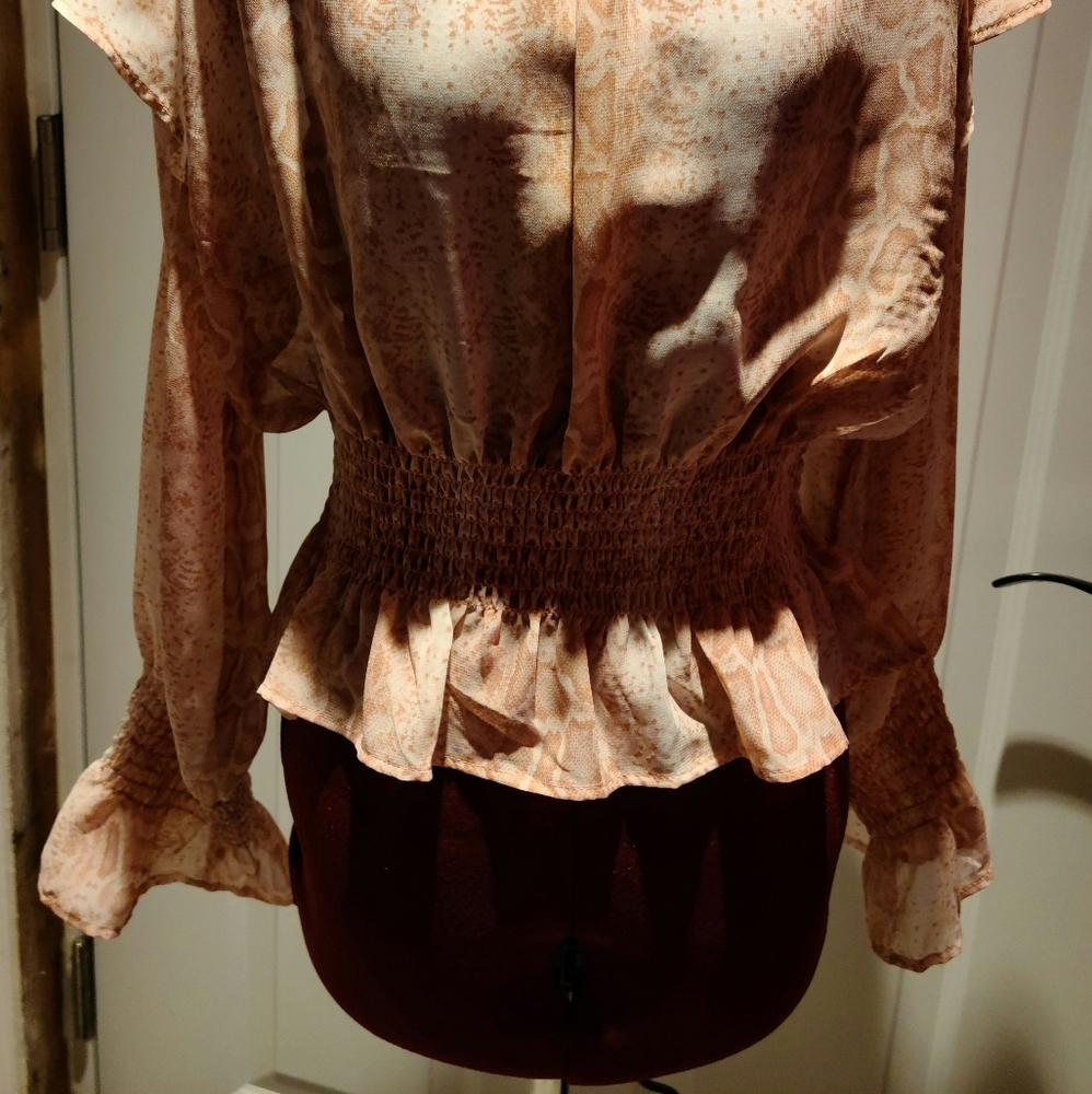 Mauve color top
